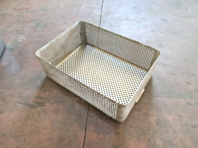 cesta inox forata per cucina usata