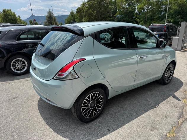 Lancia Ypsilon 1.0 FireFly 5 porte S&S Hybrid Gold - Foto 2