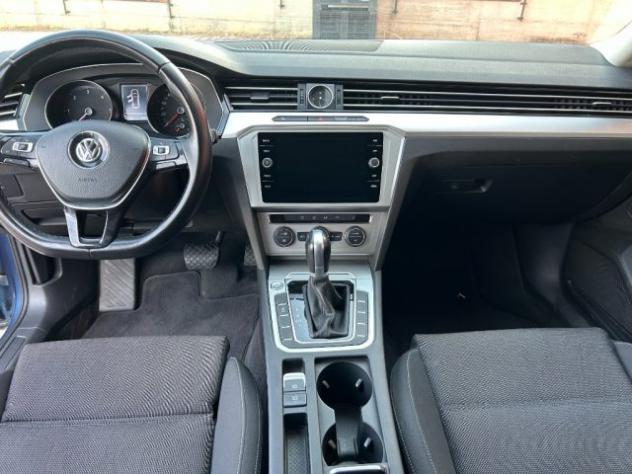 VOLKSWAGEN Passat Variant 2.0 TDI DSG ConfortLine BlueMotion Technology rif. 24037029 - Foto 7
