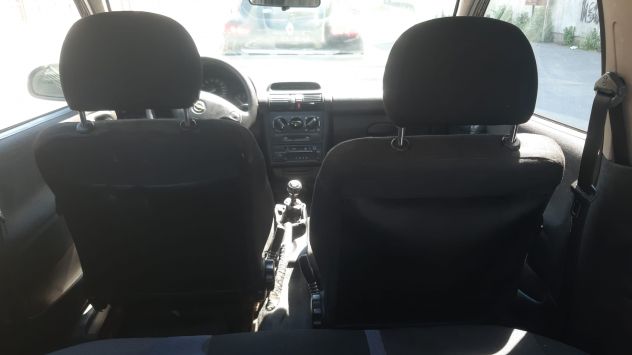 Opel Corsa 1.0 in buone condizioni - Torino o Savona - Foto 4