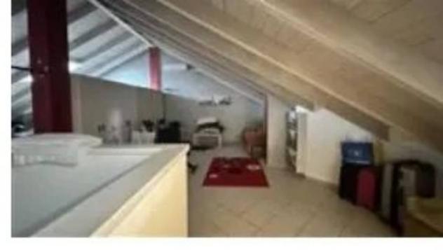 Immobile in asta di 119 m², box auto in vendita a Oleggio - Foto 3