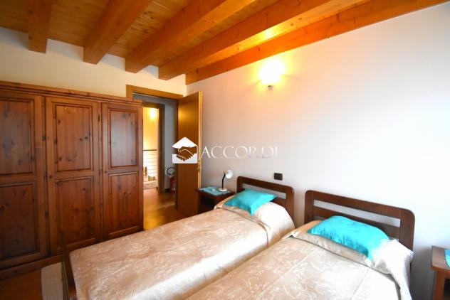 CASA INDIPENDENTE di 9 vani e di 300 mq (SAN PIETRO DI FELETTO) rif. GA12 - Foto 12