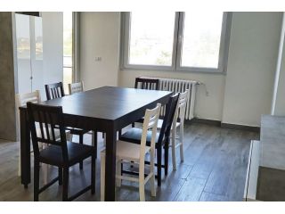 Stanza in appartamento ristrutturato