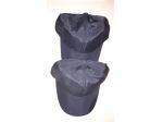 Cappello nero con paraorecchie