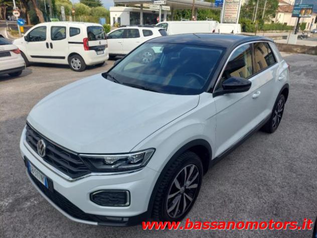 VOLKSWAGEN T-Roc 1.5 TSI DSG Style BlueMotion Technology rif. 23649712 - Foto 2