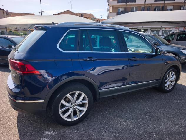 Volkswagen Tiguan 2.0 TDI SCR DSG 4MOTION Executive BMT - Foto 3