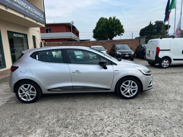Renault Clio dCi 8V 90 CV 5 porte Moschino Zen - Foto 3