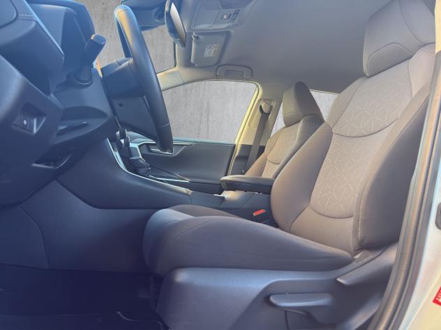 Toyota RAV4 Hybrid Business 218cv - PROMO/IVA ESP. - Foto 8