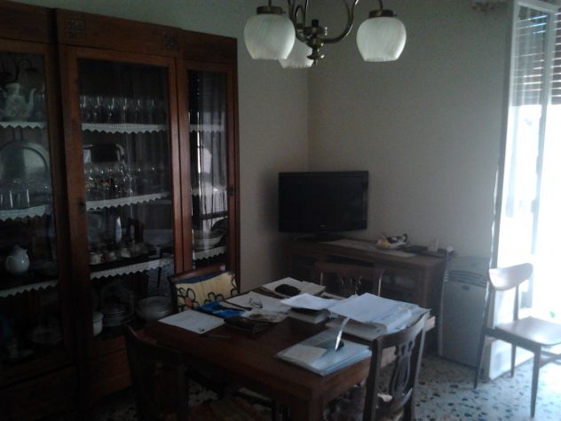 Ampia camera vicino al polo universitario Novoli-San Donato - Foto 3