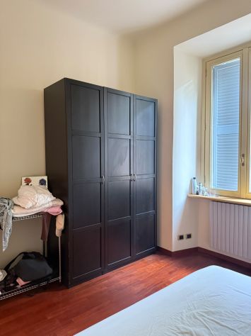 SUBENTRO – stanza con bagno privato – Porta Venezia – solo ragazze/donne - Foto 4