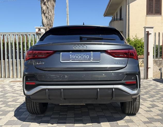 Audi Q3 SPB S line edition 2.0 TDI 150CV s-tronic 35 - Foto 5