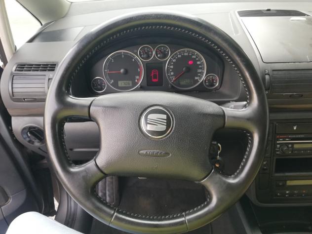 Seat Alhambra 1.9 TDI/115CV Stylance - Foto 9