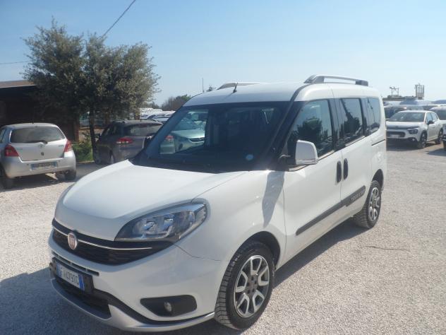 Fiat Doblo trekking 5 posti autovettura