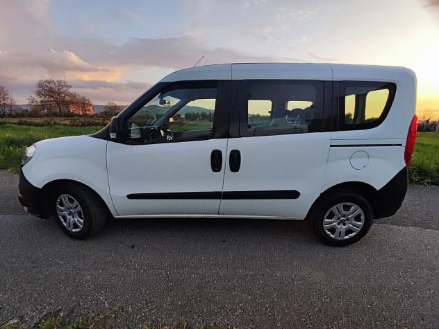 Fiat Doblo Dobl1.3 MJT PC Combi N1 - Foto 4