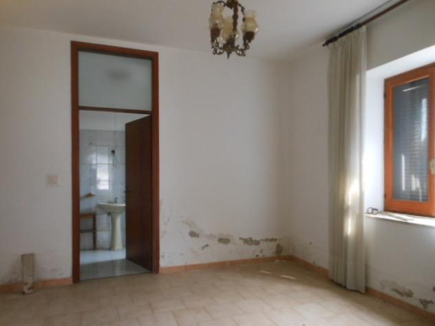 2072/ PIETRAMELARA Appartamento di 100 mq al piano terra di una villetta bifamiliare al centro di Pietramelara, in via Giuseppe Garibaldi, n.16 con gi - Foto 7