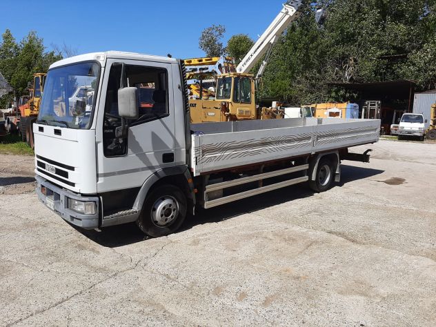 Autocarro IVECO Eurocargo 75E15