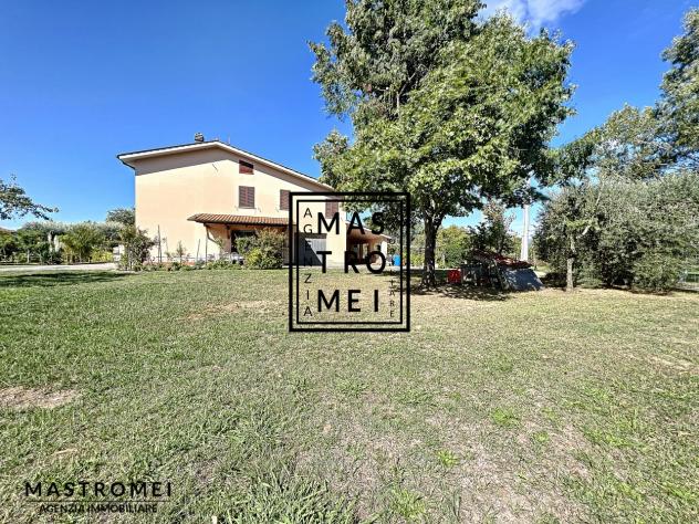 CASA INDIPENDENTE di 9 vani e di 300 mq (ALTOPASCIO) rif. 3404 - Foto 7