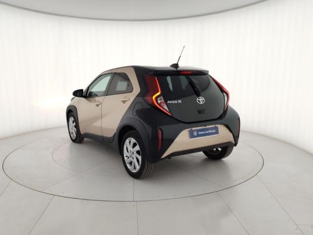 Toyota Aygo X 1.0B (72 CV) Trend Air S-CVT - Foto 2