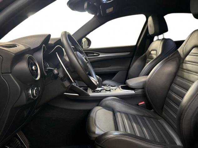 Alfa Romeo Stelvio 2.2 t Veloce Q4 210cv auto - Foto 9