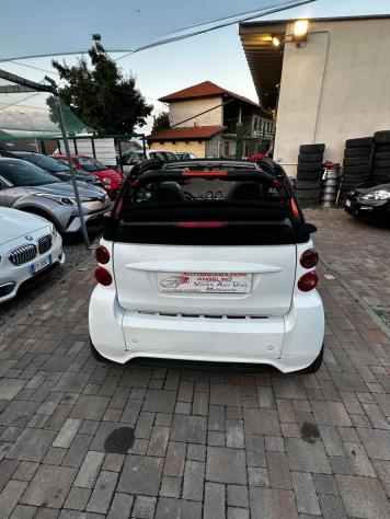 Smart ForTwo 1000 52 kW MHD cabrio Urbanrunner - Foto 7