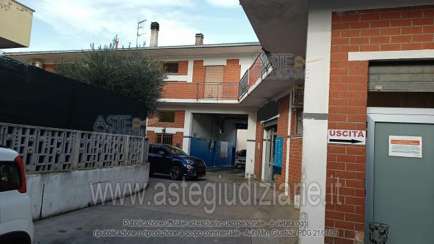 IMMOBILI-IMMOBILE COMMERCIALE-Via San Rocco, 48, 65017 Penne PE, Italia - Foto 6