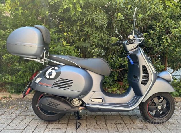 Vespa 300 gts 6 giorni limited edition