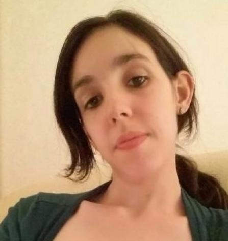 Donna di Potenza, 28 anni. Fisico Normale Tel: