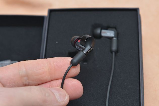 Sony XBA-N1AP HI-RES Auricolari (nuovi mai usati) - Foto 2
