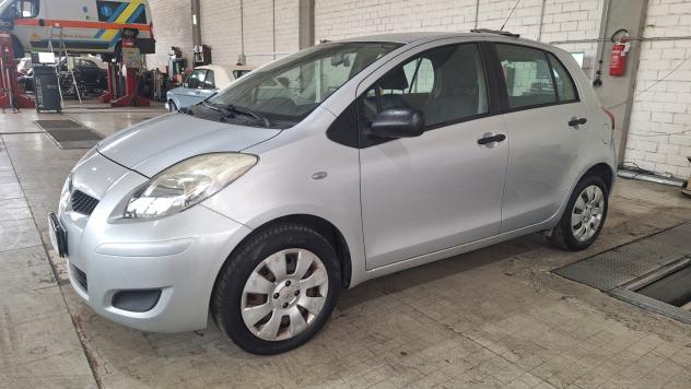 Toyota Yaris 1.0 5 porte Sol - Foto 4