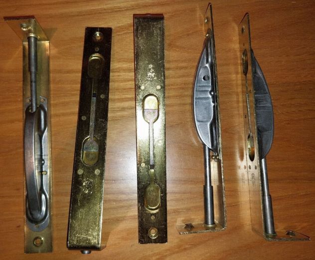 Set di 5 catenacci a leva per porte finestre. Sono nuovi. - Foto 3