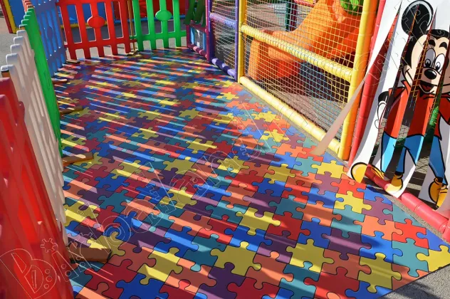 Pavimentazione Antitrauma per Parchi Gioco per Bambini - Foto 8