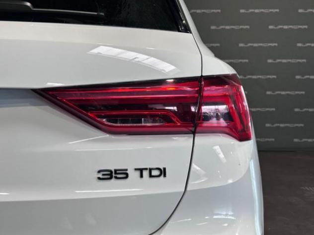 AUDI Q3 35 TDI S tronic Identity Black rif. 24064301 - Foto 6