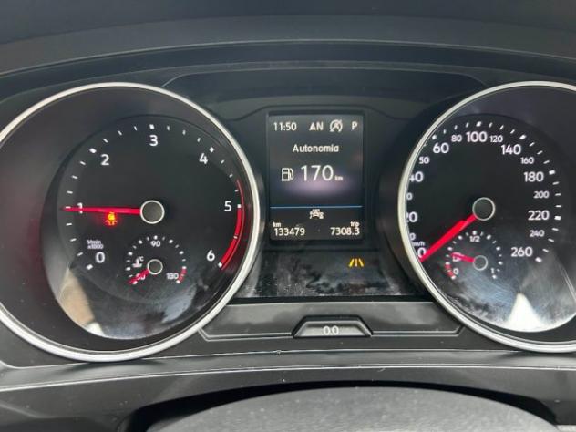 VOLKSWAGEN Tiguan 2.0 TDI SCR DSG Business BlueMotion Technology rif. 23917251 - Foto 10