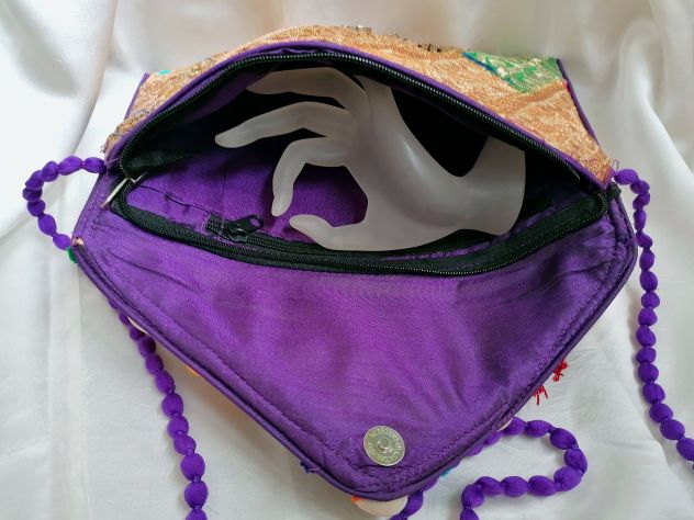 BORSA ETNICA / POCHETTE DA SERA PATCHWORK DORATA CON CONCHIGLIE. - Foto 3