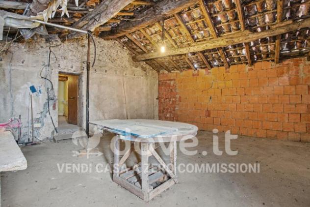 Appartamento di 161 m² con più di 5 locali in vendita a Caravate - Foto 17