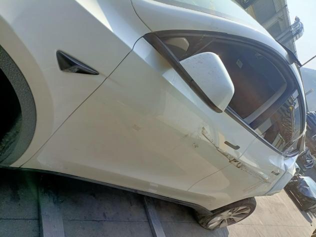 RICAMBI USATI AUTO TESLA Model Y Serie N.D. 4D1 Elettrica (19) - Foto 2