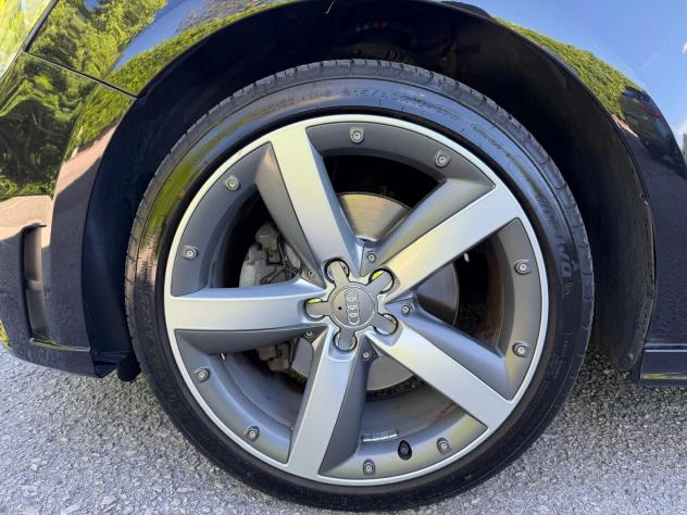 Audi A1 1.6 TDI 105 CV Ambition S-LINE Neopatentati - Foto 6