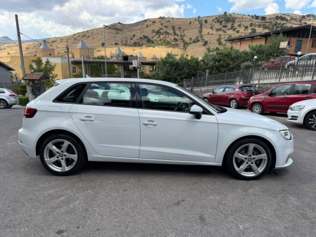 AUDI A3 SPB 1.6 TDI 116CV Sport - Foto 4
