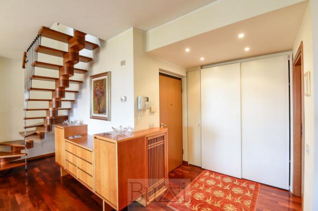 Attico / Mansarda di 216 m² con 4 locali e box auto in vendita a Seregno - Foto 4