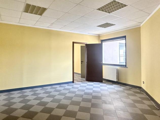 UFFICIO DI 125MQ A DUE PASSI DA PIAZZA SETTI - Foto 15