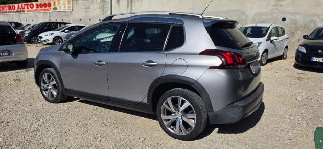 PEUGEOT 2008 1.6 BlueHDi 100 Allure - Foto 4