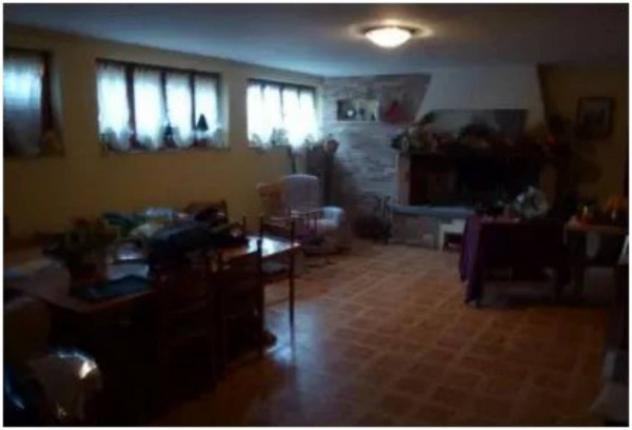 Immobile in asta di 274 m² con più di 5 locali e box auto in vendita a Roverbella - Foto 9
