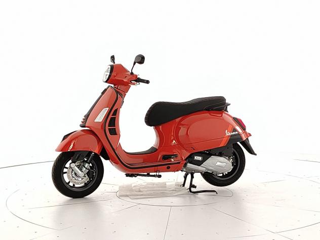 Vespa AMG GT VESPA GTS SUPSPORT 125 E5 RST22 ARANCIO - Foto 2