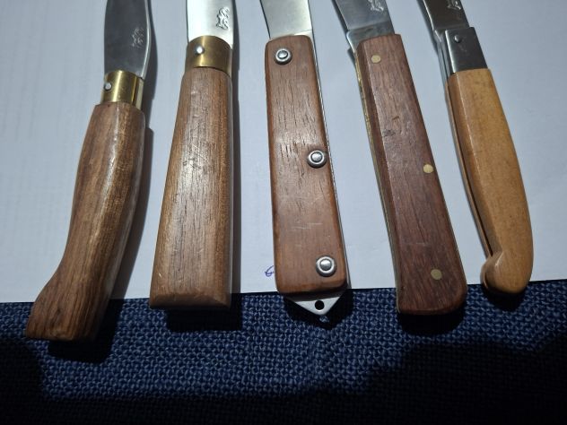 Cinque coltelli da collezionismo - Foto 4