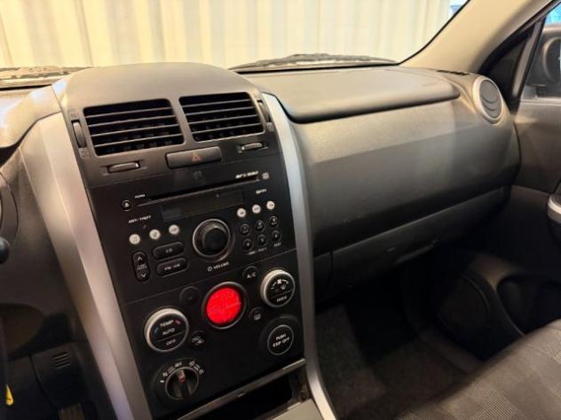 SUZUKI Grand Vitara 1.9 DDiS 3 porte rif. 23935580 - Foto 9
