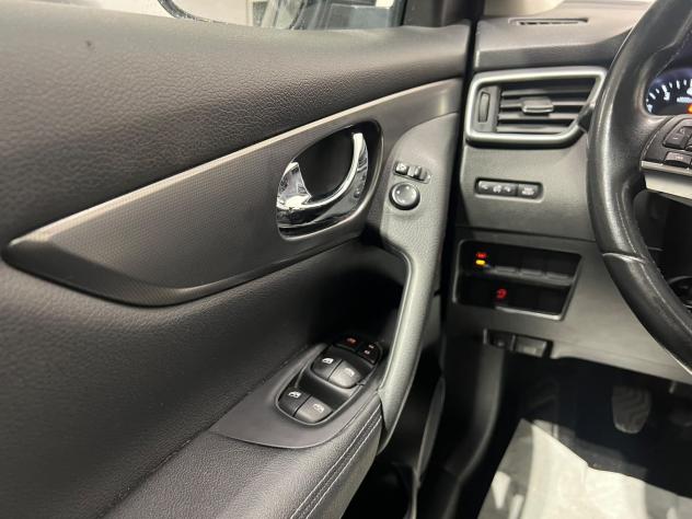 Nissan Qashqai QASHQAI 1.3 DIG-T N-CONNECTA 140CV TETTO PANORAMICO - Foto 8