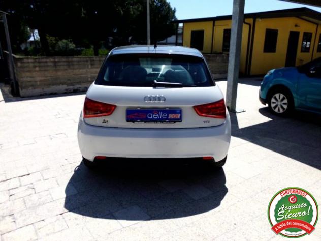 AUDI A1 SPB 1.6 TDI Ambition rif. 23987334 - Foto 6