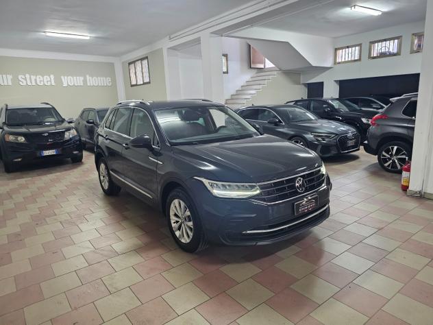 Volkswagen Tiguan 2.0 TDI 150 CV SCR DSG Life - Foto 5