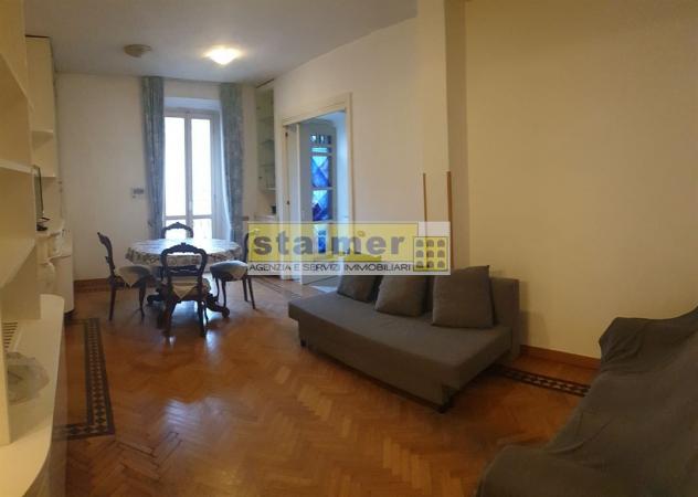 Appartamento all'ultimo piano di tre locali oltre ai servizi in centro storico. - Foto 2