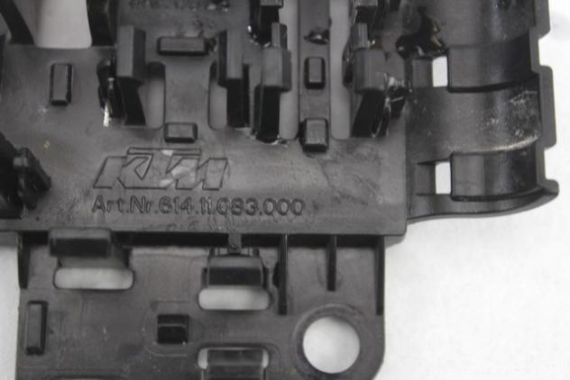 KTM 1290 SUPER DUKE R 1290 61411083000 SUPPORTO CONNETTORI CABLAGGIO ANTERIORE 2019 FRONT CONNECTORS HOLDER - Foto 3